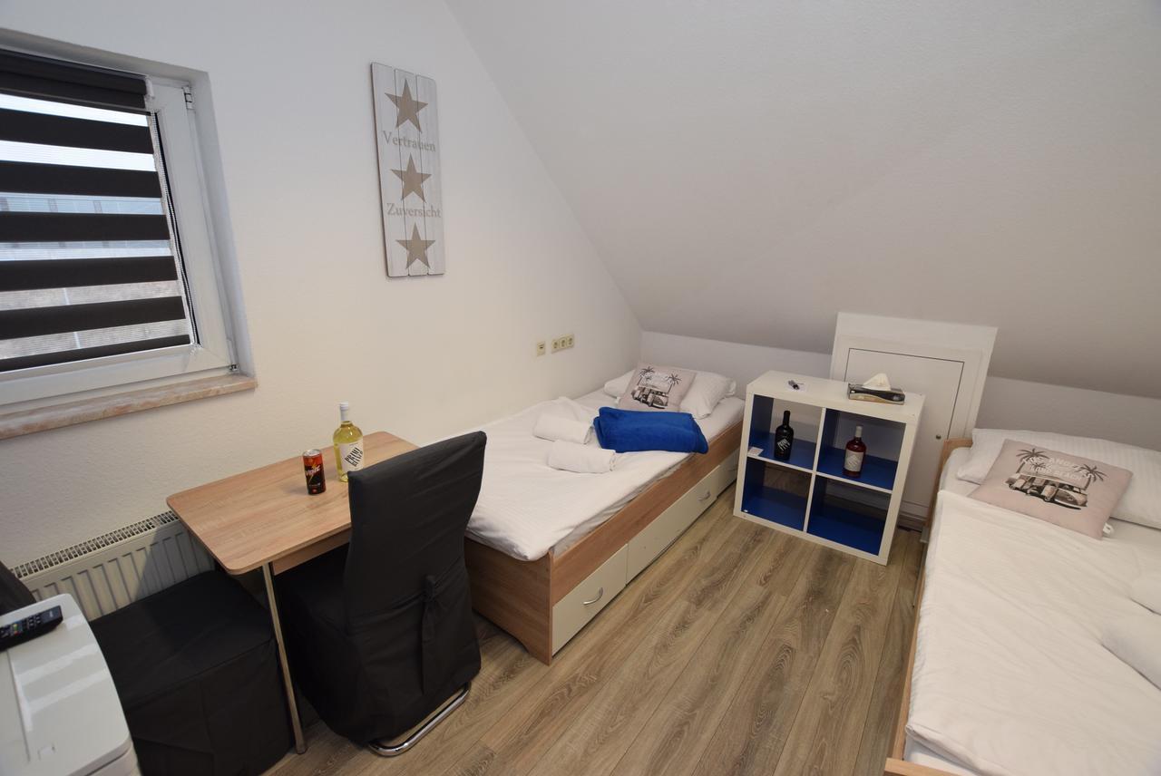 Monteurzimmer Kirchheim-Teck كيرشهايم أونتر تيك المظهر الخارجي الصورة